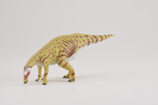 COLLECTA DINOZAUR MENTELLISAURUS PIJĄCY 3